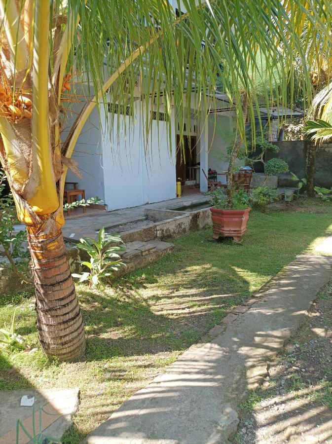 Merendeng Hostel Kuta Kuta  المظهر الخارجي الصورة
