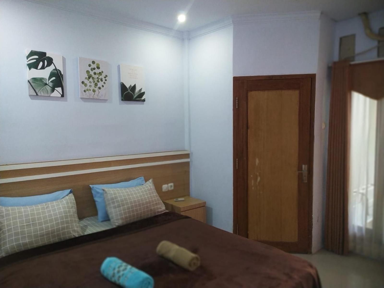 Merendeng Hostel Kuta Kuta  المظهر الخارجي الصورة